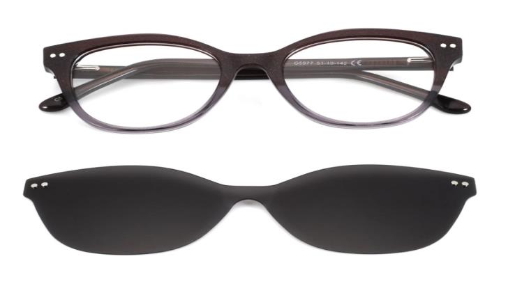 Vintage Round Sunglasses Outlast Loud Seasonal Trends